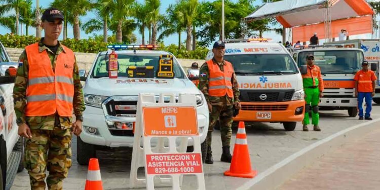Ministro de Obras Públicas pide a conductores desplazarse con moderación en carreteras