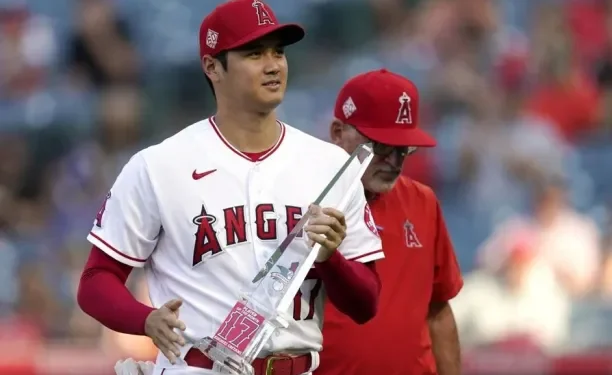 Ohtani, el genio japonés del béisbol con el contrato deportivo mas grande de la historia