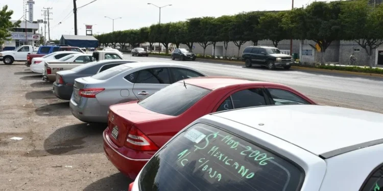 Importadores vehículos usados piden a Abinader dejar sin efecto decreto; quieren mandatario los reciba