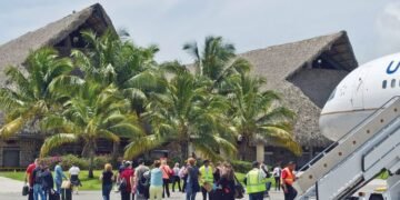 Llegada de turistas supera efecto de la pandemia, pero ¿con récord?
