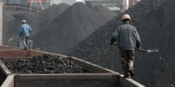 El consumo mundial de carbón batió un récord en 2023 pese al cambio climático