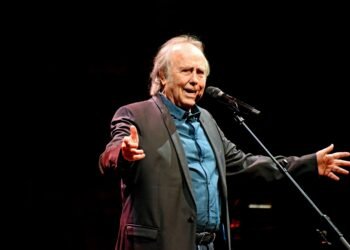 Joan Manuel Serrat, ocho décadas de historia y amor al pentagrama