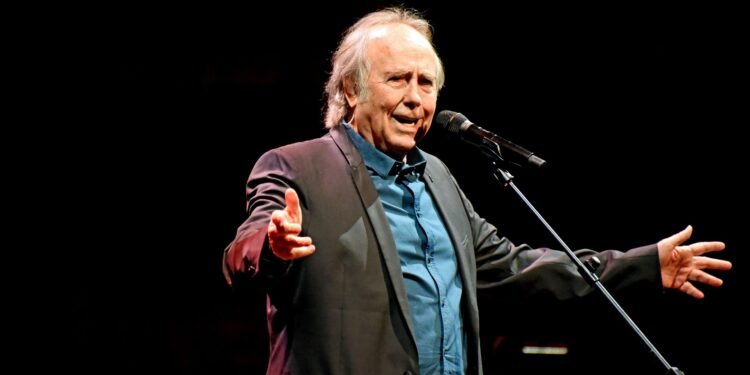 Joan Manuel Serrat, ocho décadas de historia y amor al pentagrama