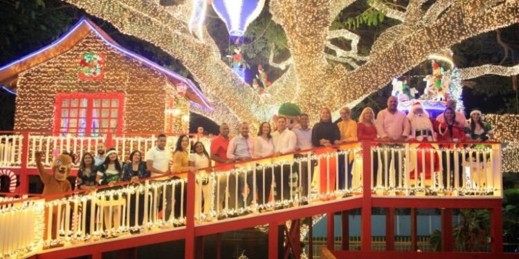 La Casita de Santa y Árbol de Navidad alcaldía Santiago establece récord de asistencia en el fin de semana