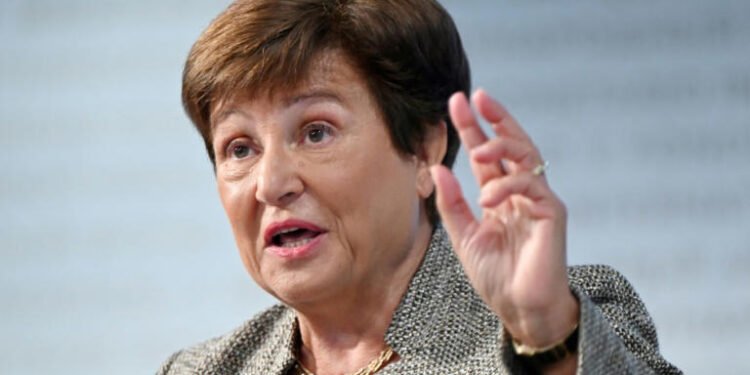 IA traerá riesgos y una «tremenda oportunidad» para la economía mundial, dice jefa del FMI