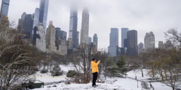 Nueva York se viste de blanco con la primera nevada en casi dos años