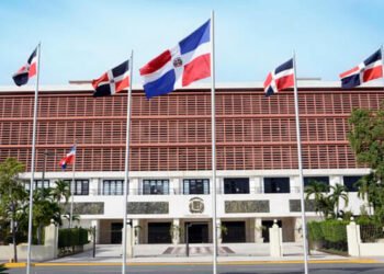 Diputados aprueban proyecto de referendo consultivo y referendo constitucional aprobatorio