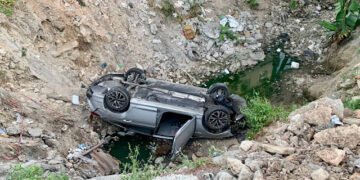 El hoyo que sigue causando accidente en Quita Sueño de Haina