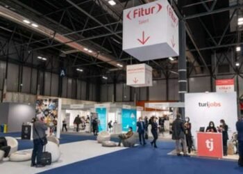 La OMT anuncia promoverá en Fitur 2024 más inversiones, turismo sostenible y colaboración