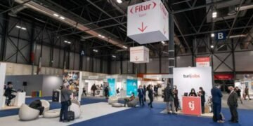 La OMT anuncia promoverá en Fitur 2024 más inversiones, turismo sostenible y colaboración