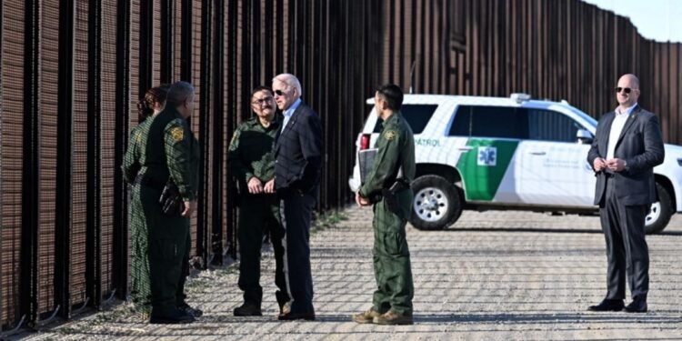 Biden insta a aprobar «el paquete de reformas más duro y justo de la historia de EE.UU. para asegurar la frontera»