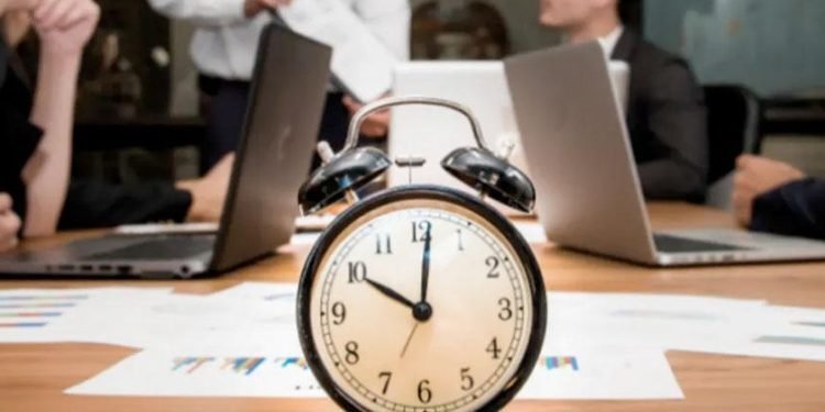 Ministerio de Trabajo presenta plan piloto para reducir la semana laboral