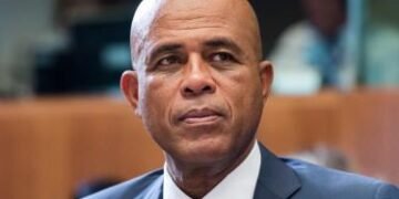 Juez emite orden de arrestro contra los expresidentes de Haití Michel Martelly y Jocelerme Privert