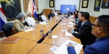 Gobierno anuncia relanzamiento del programa Salud Escolar