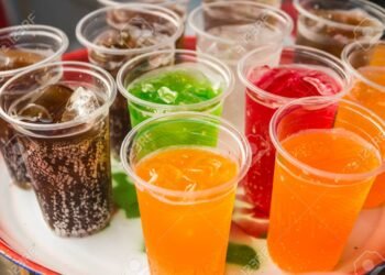 Buscan prohibir la venta de refrescos en centros educativos de RD