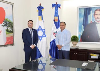 Abel Martínez recibió la visita del honorable embajador de Israel en el país
