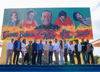 Designan anfiteatro con el nombre de Luisito Martí y develan escultura y mural en su homenaje