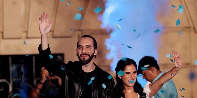 Nayib Bukele gana elecciones con muy amplia ventaja según los primeros resultados.
