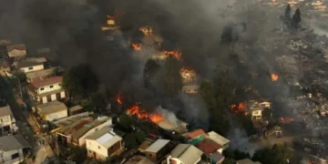Chile busca levantarse de las cenizas tras incendios que dejaron 123 muertos