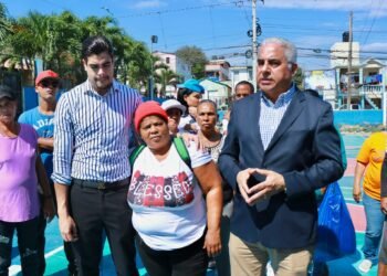 Alcaldía Santiago reconstruirá cancha en Las Praderas de Pekín, también construirá un área infantil
