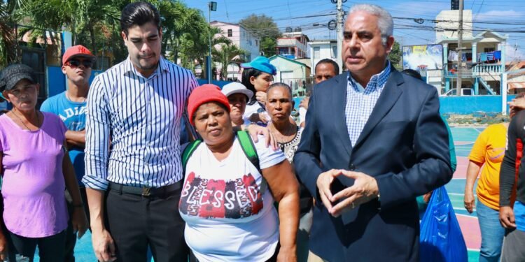 Alcaldía Santiago reconstruirá cancha en Las Praderas de Pekín, también construirá un área infantil