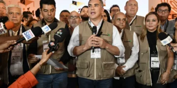 Observadores internacionales elogian votación