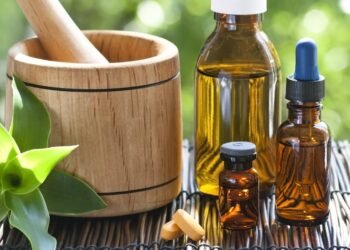 Alertan peligro en consumo productos médicos naturales sin aval científico