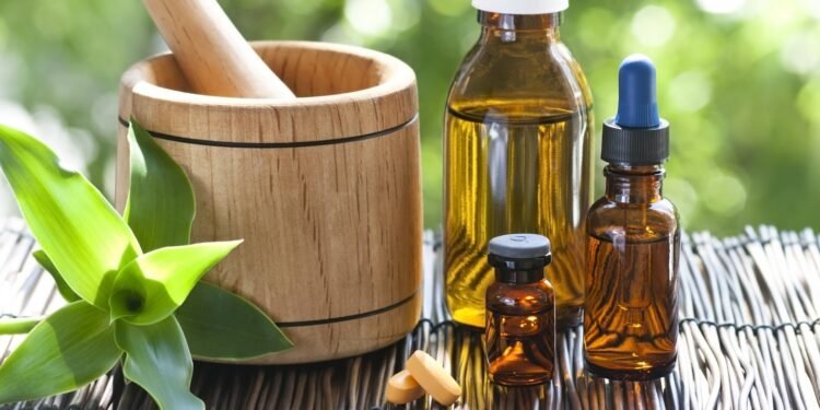 Alertan peligro en consumo productos médicos naturales sin aval científico