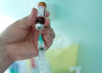 Médicos llaman reforzar vacuna contra sarampión