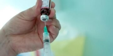 Médicos llaman reforzar vacuna contra sarampión