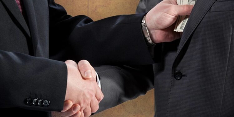 Un 62% de los dominicanos entiende que los políticos son corruptos