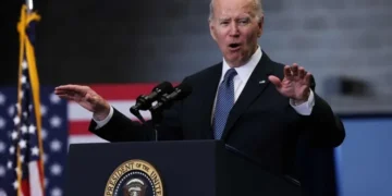 Biden ataca frontalmente a Trump en su discurso ante el Congreso