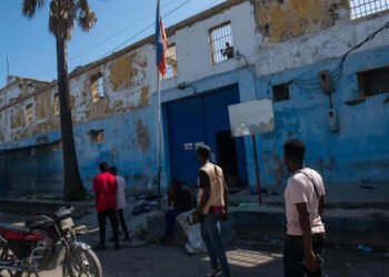 Unos 3600 presos huyeron de la cárcel de Puerto Principe, Haití ,tras el ataque de las banda