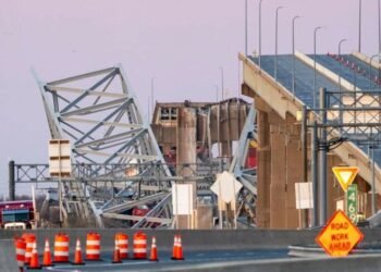 FBI asegura que no hay indicios de terrorismo en el derrumbe del puente de Baltimore