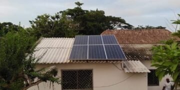 Paneles solares en los hogares: ¿qué tan factible son y cómo aportan a la descarbonización?
