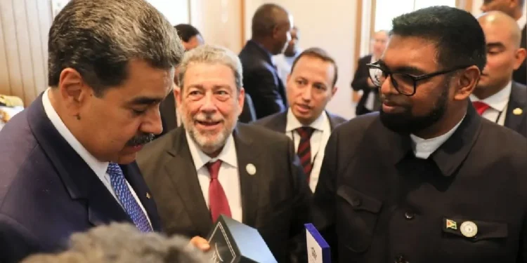 «Queremos paz» con Venezuela, dice presidente de Guyana en cumbre de Celac