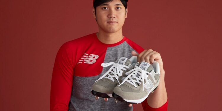 Shohei Ohtani tiene su propio logo con la marca New Balance
