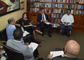 Abogados entregan informe preliminar sobre propuestas de reformas a Ley DNI