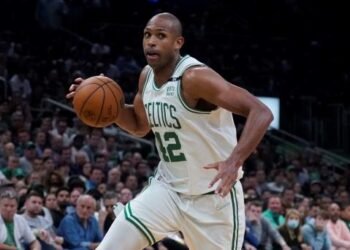 Al Horford llega a los 14 mil puntos en paliza de Celtics a Warriors