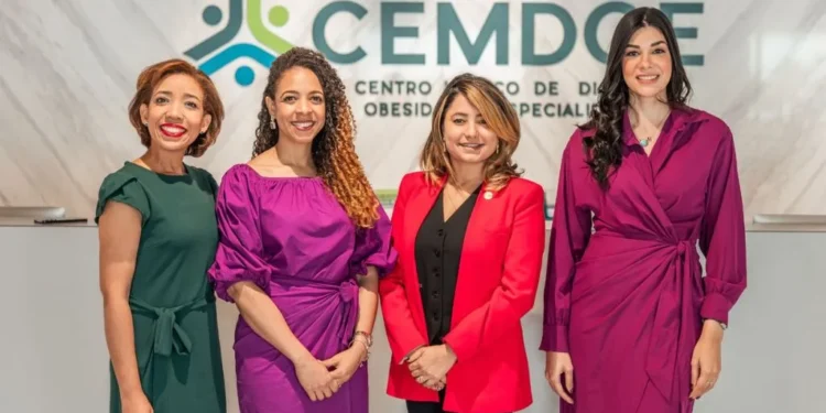 Lanzan novedoso programa de formación a enfermeras