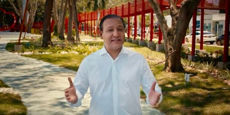 Abel Martínez: “Me siento satisfecho de haber transformado a Santiago»