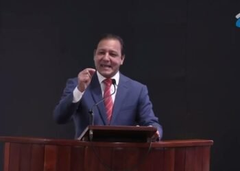 Abel Martinez, contundente, valiente y directo