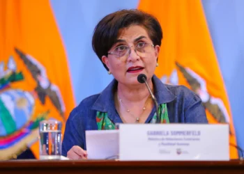 La canciller de Ecuador asegura que México incumplió primero la Convención de Viena