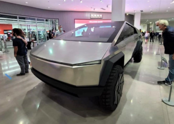 Tesla retira alrededor de 4 mil Cybertrucks del mercado por problema con el acelerador