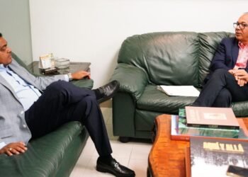 Bichara refuta sobrecosto en construcción Punta Catalina