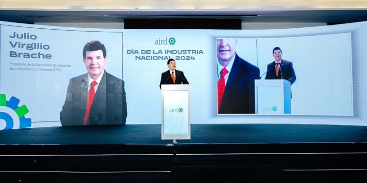 Unidad entre sectores público y privado facilita desarrollo de RD