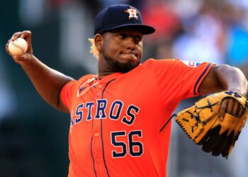 Ronel Blanco tiene mejor inicio de un pícher en 60 años