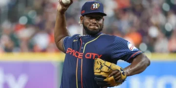 Ronel Blanco lanza primer juego sin hit de la temporada en victoria 10-0 sobre Toronto