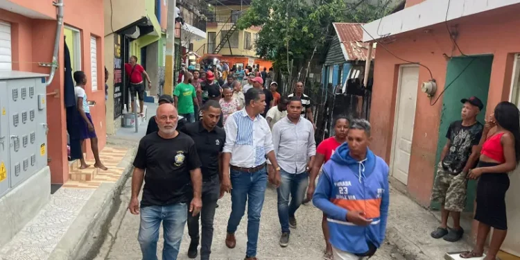 Tensión en sector de Santiago por amenaza de expulsar haitianos