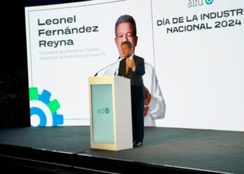 Leonel Fernández promete impulsar la compra local e innovación industrial